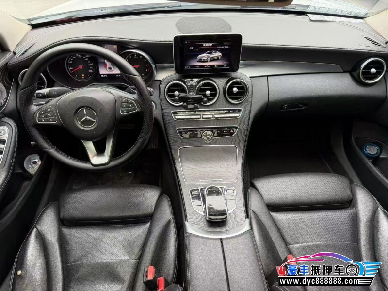 18年奔驰C轿车抵押车出售