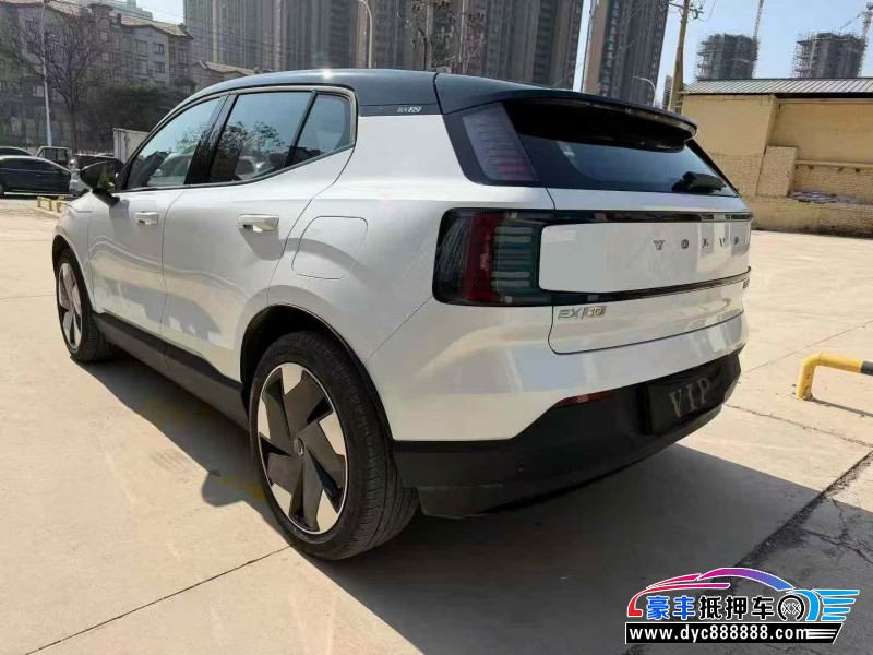 25年沃尔沃ex30轿车抵押车出售