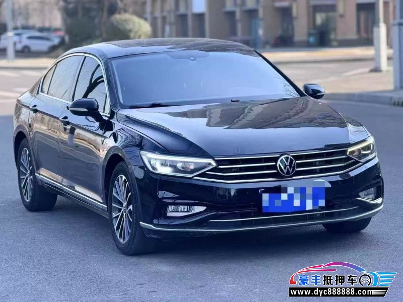 抵押车出售21年大众迈腾轿车