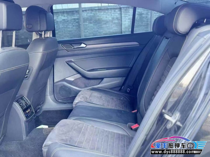 21年大众迈腾轿车抵押车出售