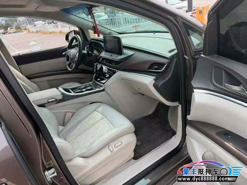 24年别克GL8轿车抵押车出售