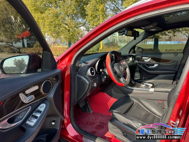 19年奔驰GLC轿车抵押车出售