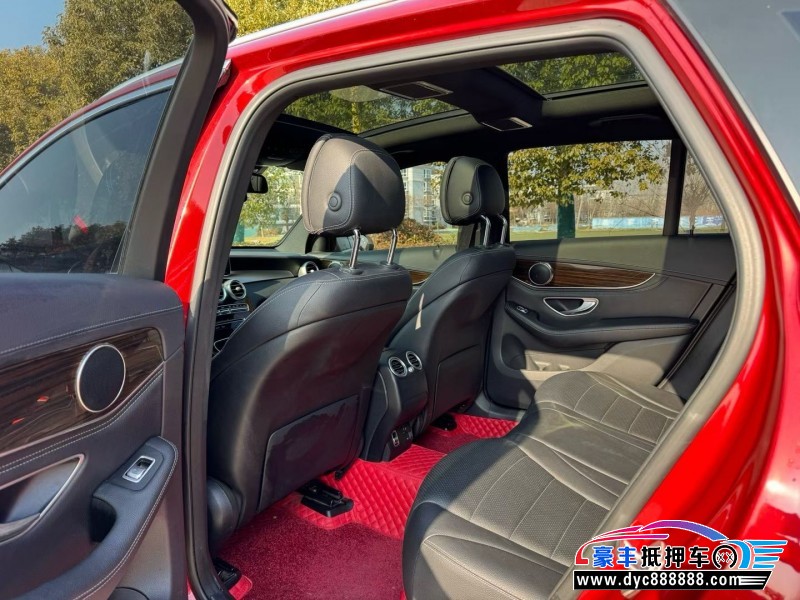 19年奔驰GLC轿车抵押车出售