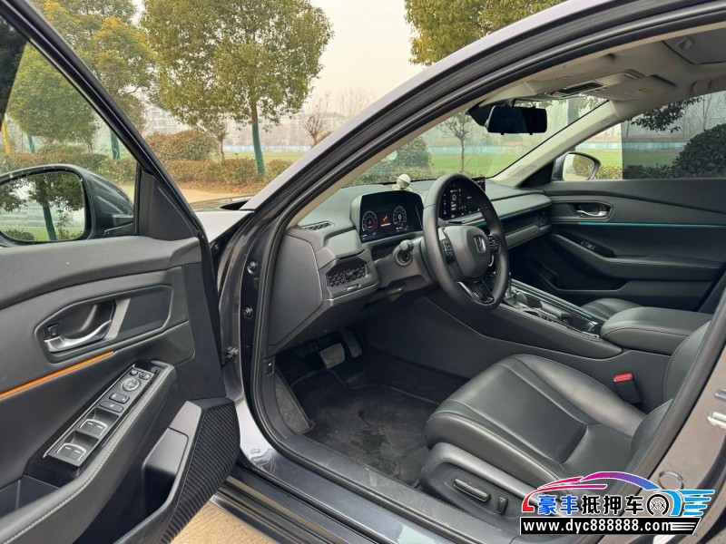 24年本田雅阁轿车抵押车出售