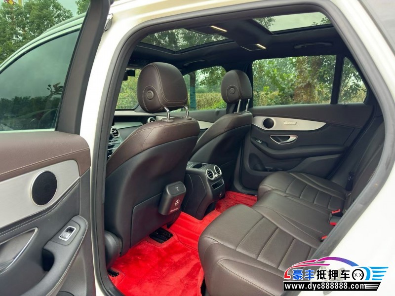 20年奔驰GLC轿车抵押车出售