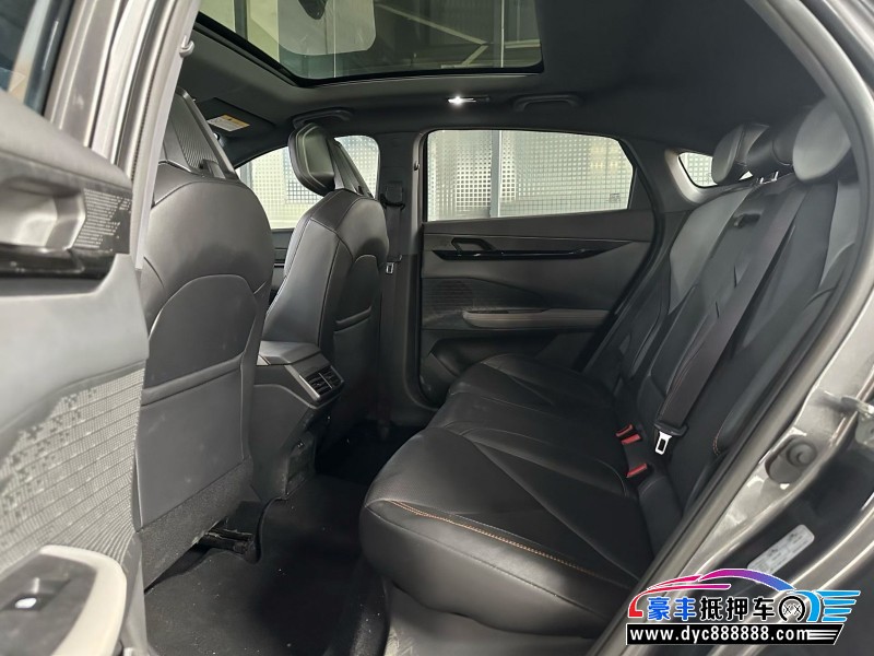 23年长安长安UNI轿车抵押车出售