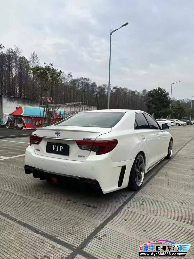 16年丰田锐志轿车抵押车出售