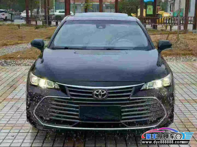 抵押车出售22年丰田亚洲龙轿车