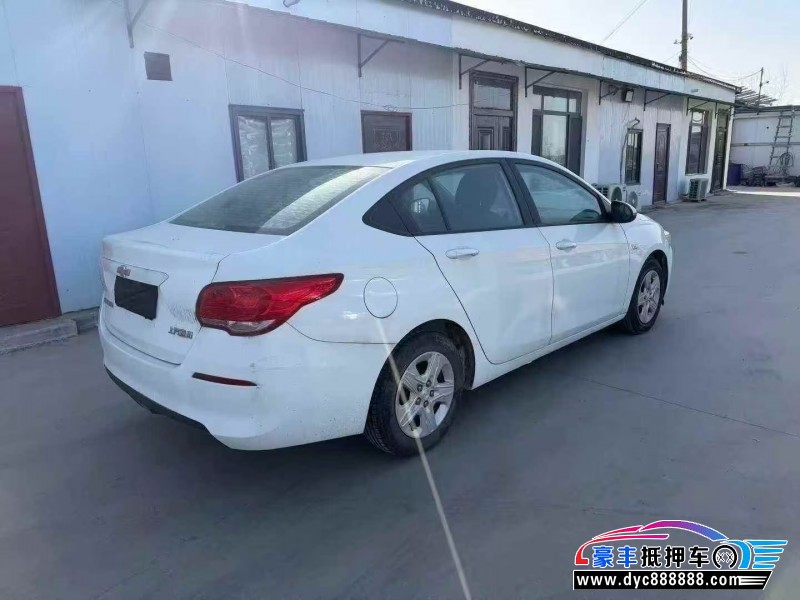 17年雪佛兰科沃兹轿车抵押车出售