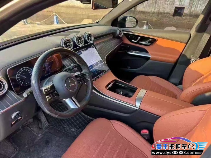 23年奔驰GLCSUV抵押车出售