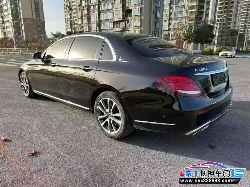19年奔驰E轿车抵押车出售