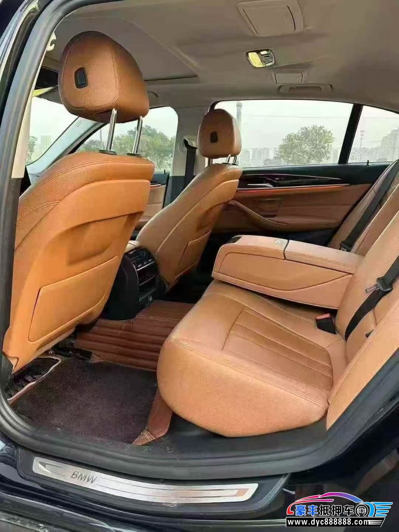 17年宝马5系轿车抵押车出售