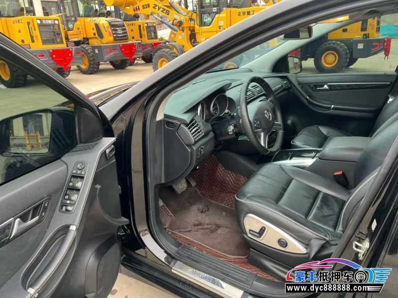 15年奔驰R轿车抵押车出售