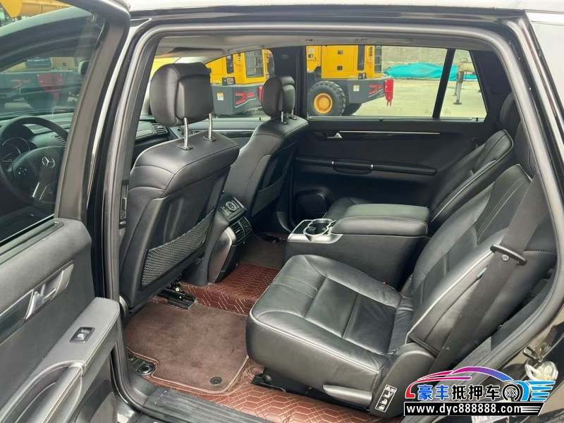 15年奔驰R轿车抵押车出售