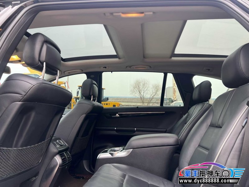 15年奔驰R轿车抵押车出售