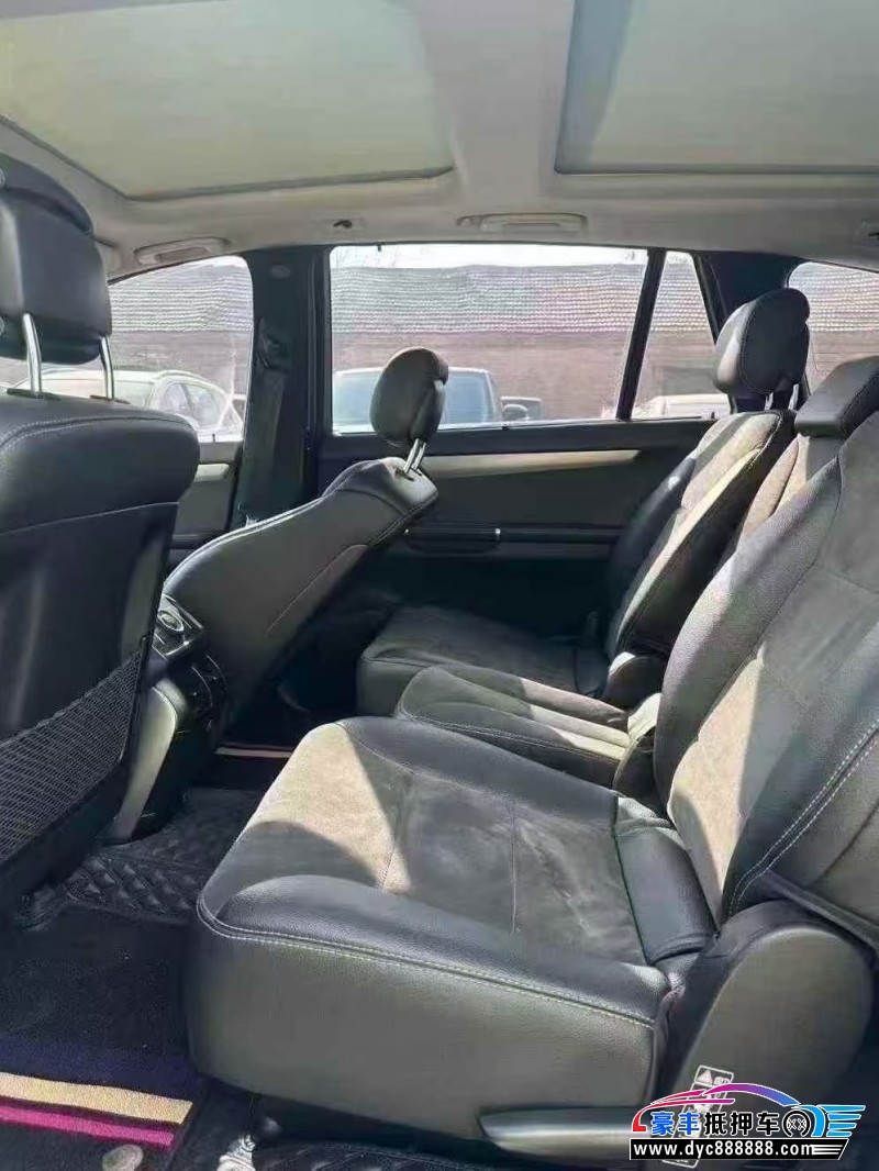 17年奔驰R轿车抵押车出售