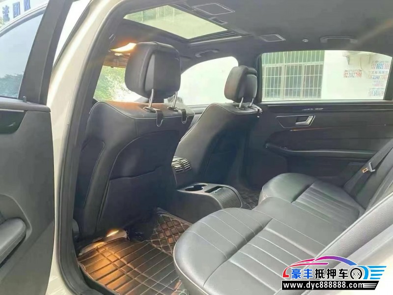 16年奔驰E轿车抵押车出售