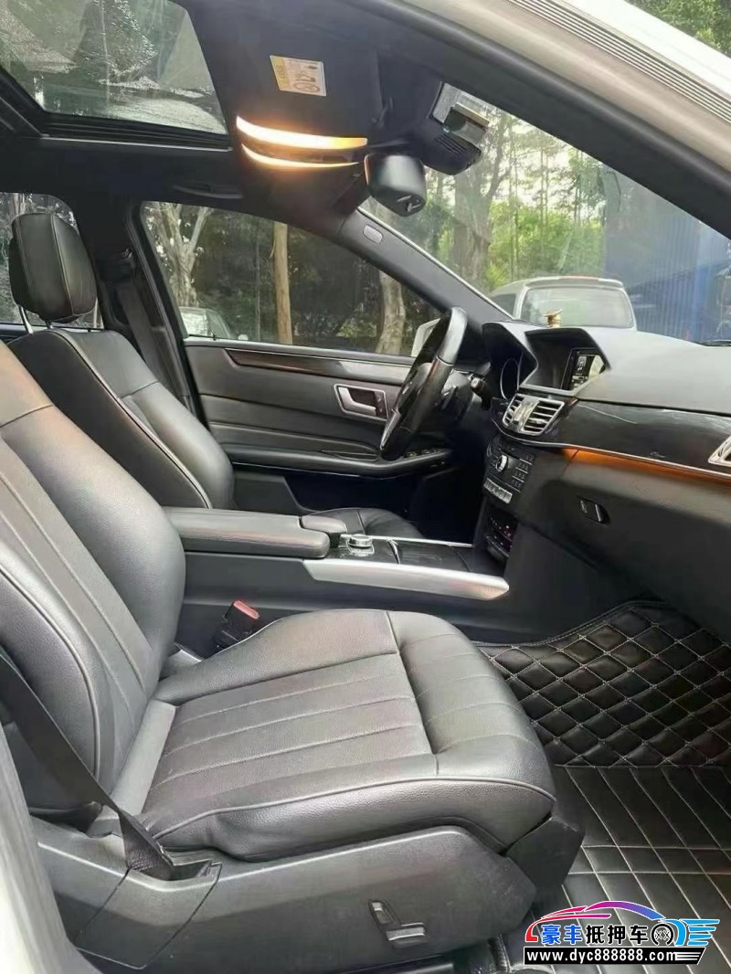 16年奔驰E轿车抵押车出售