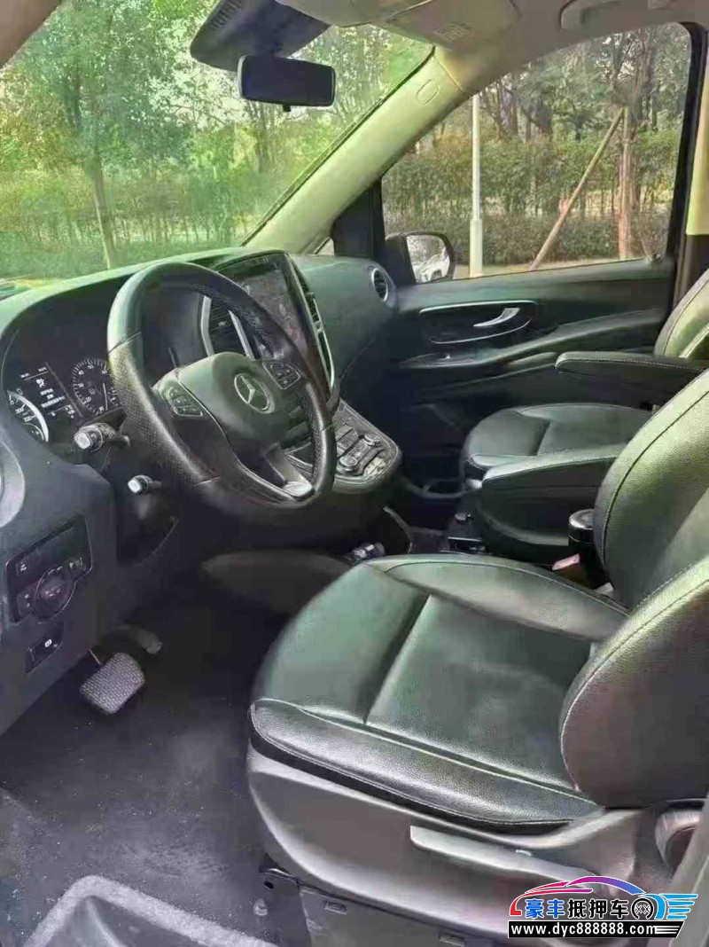 20年奔驰威霆轿车抵押车出售