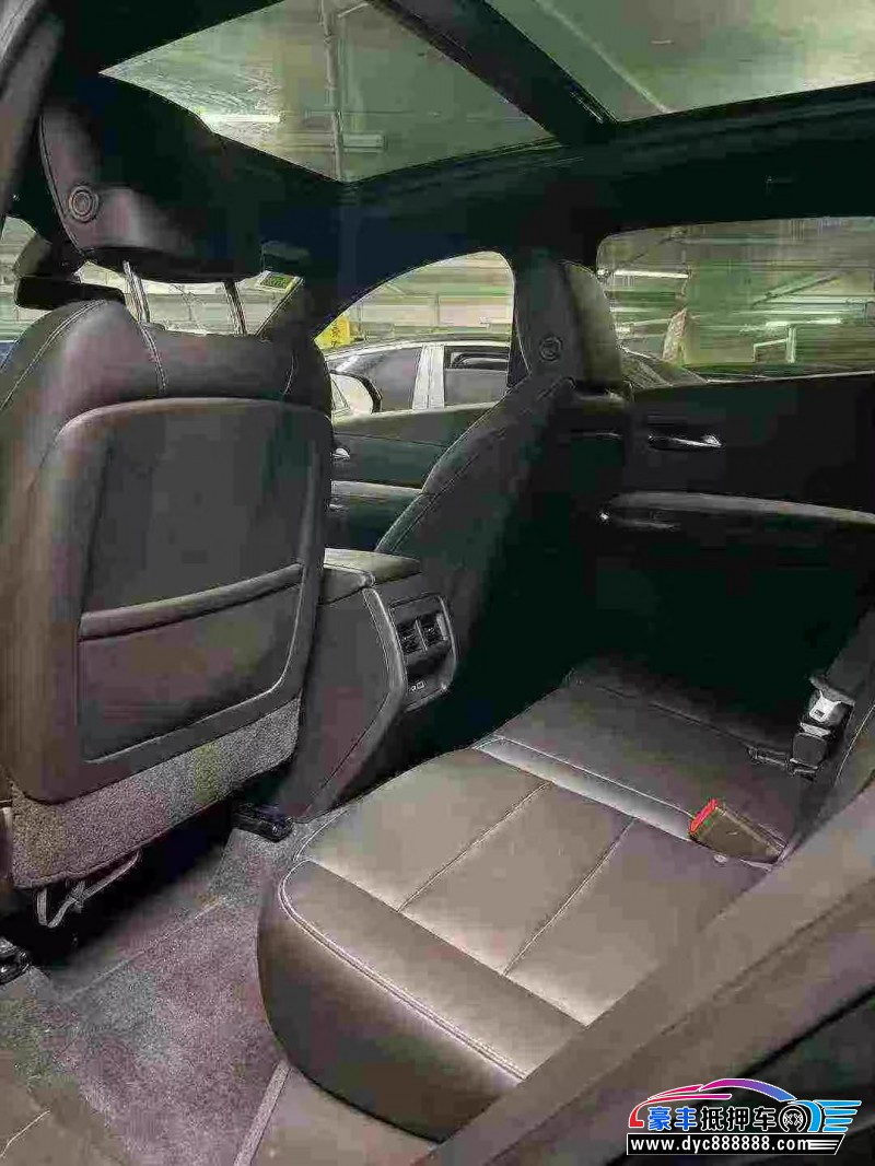 19年凯迪拉克XT4轿车抵押车出售