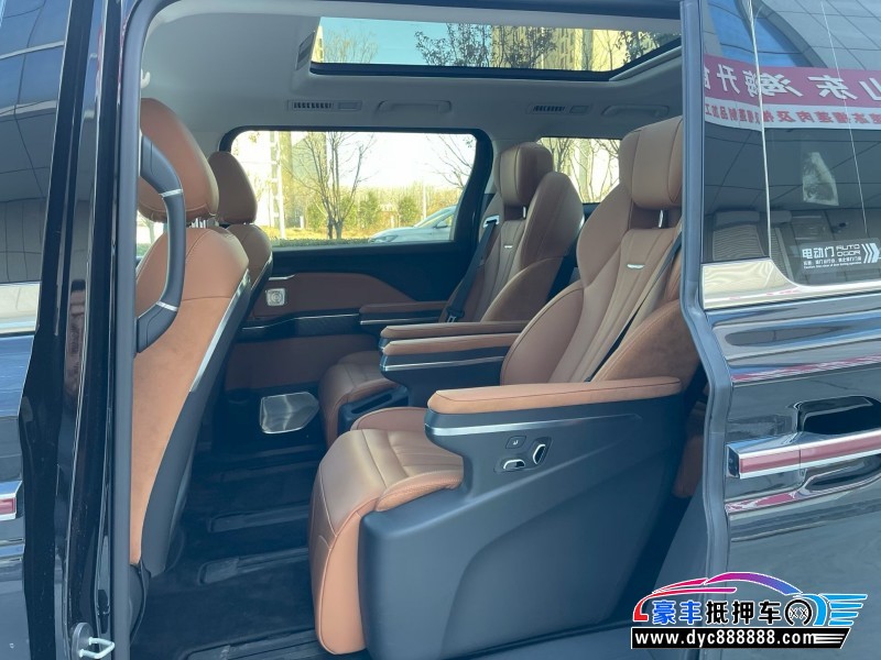 25年红旗HQ9轿车抵押车出售