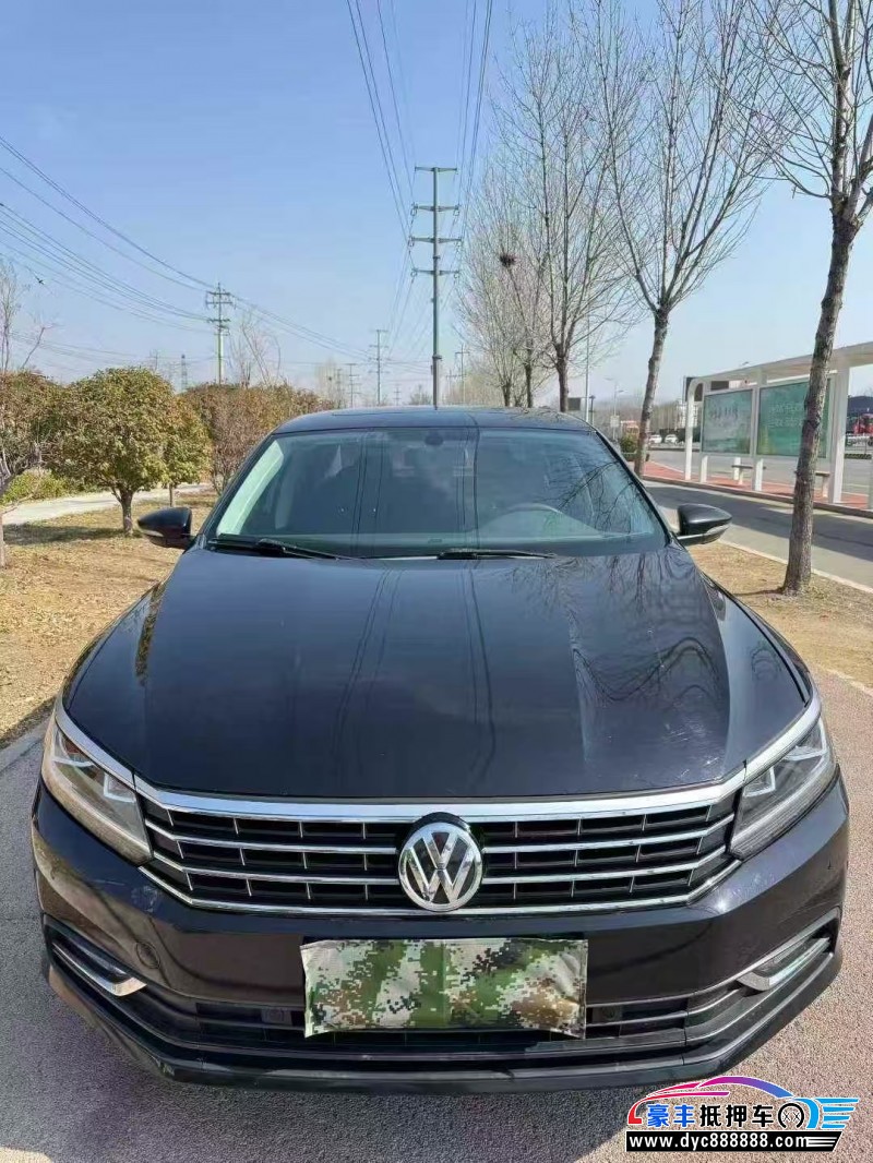 抵押车出售17年大众帕萨特轿车