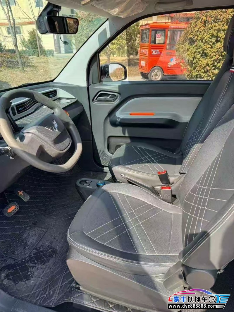 23年五菱汽车迷你轿车抵押车出售