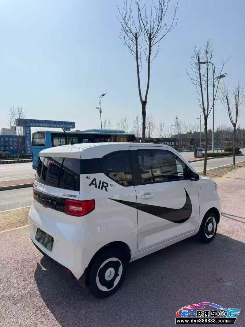 23年五菱汽车迷你轿车抵押车出售