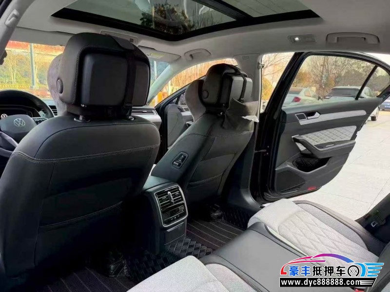 24年大众迈腾轿车抵押车出售