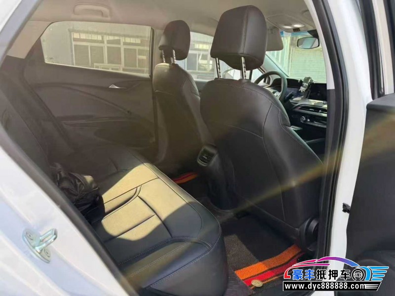 24年别克微蓝轿车抵押车出售