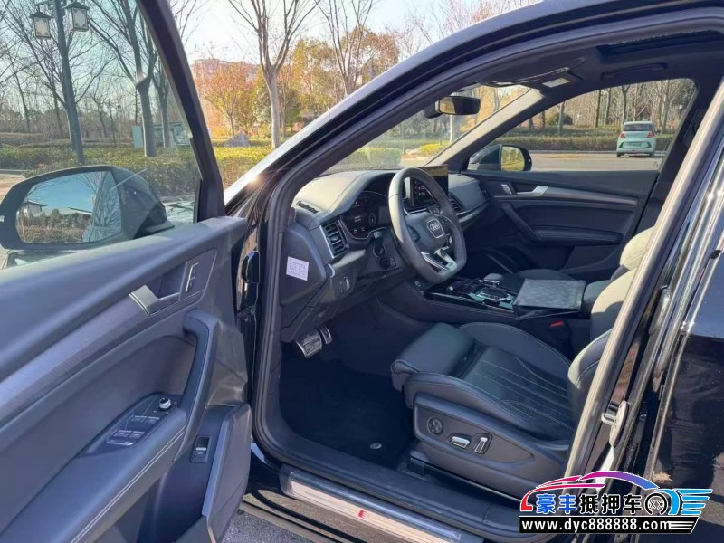 24年奥迪Q5SUV抵押车出售