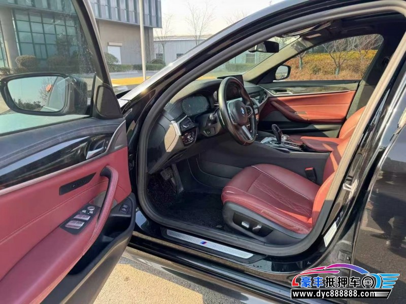 21年宝马5系轿车抵押车出售