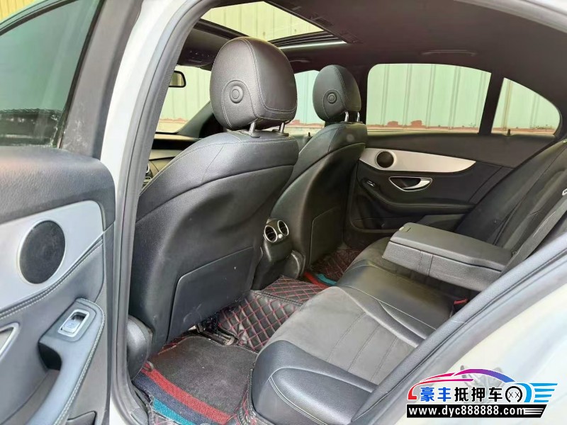 18年奔驰C轿车抵押车出售