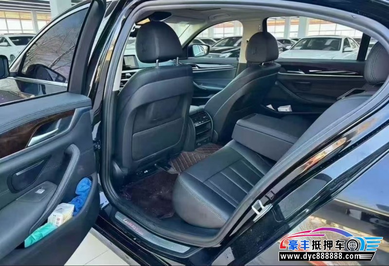 18年宝马5系轿车抵押车出售