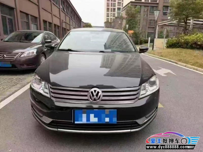 抵押车出售14年大众迈腾轿车