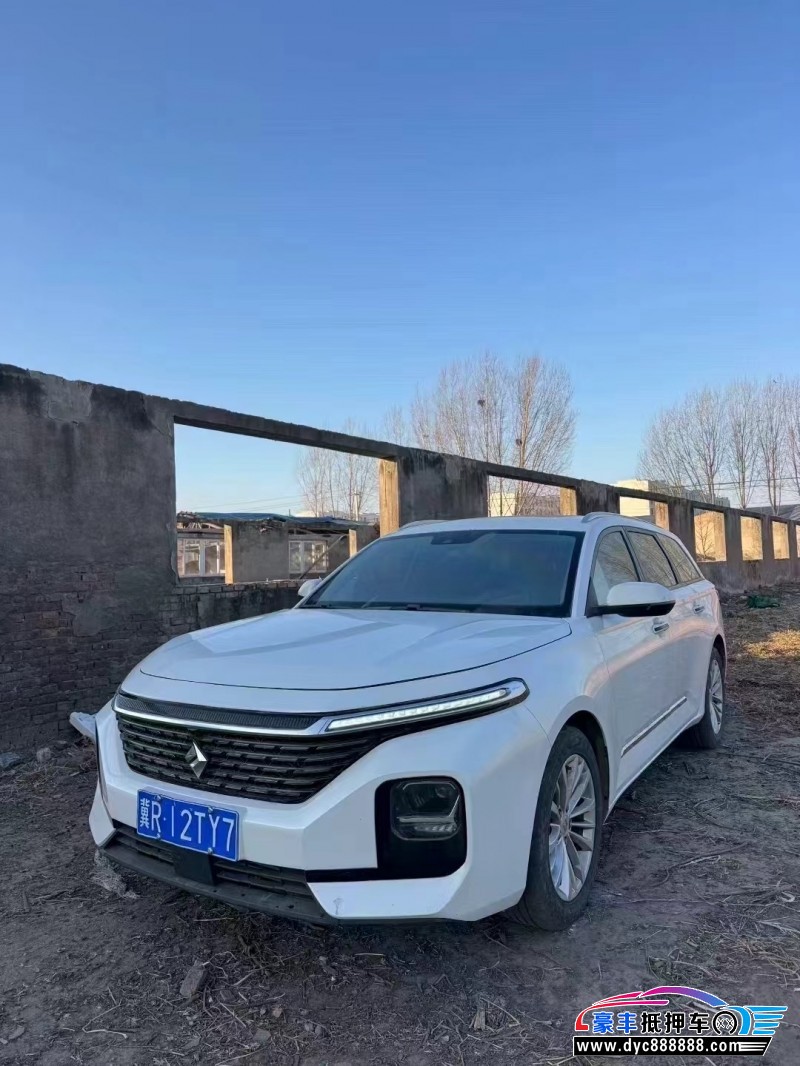 22年宝骏vallia轿车抵押车出售