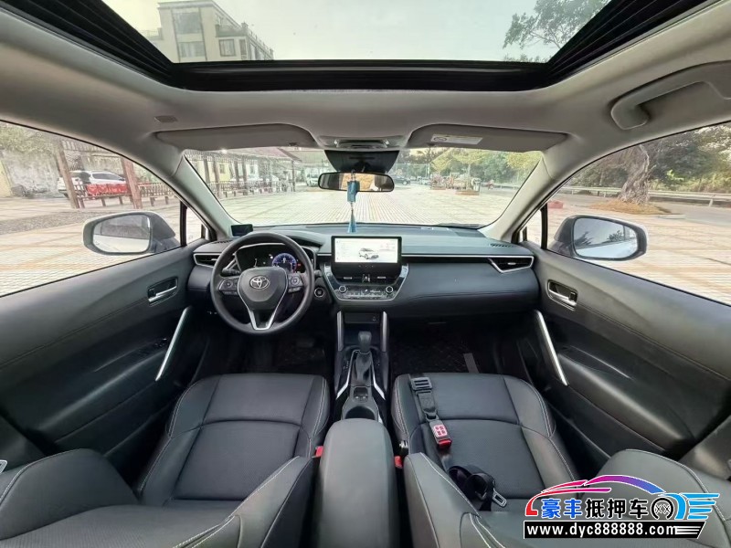 24年丰田锋兰达轿车抵押车出售