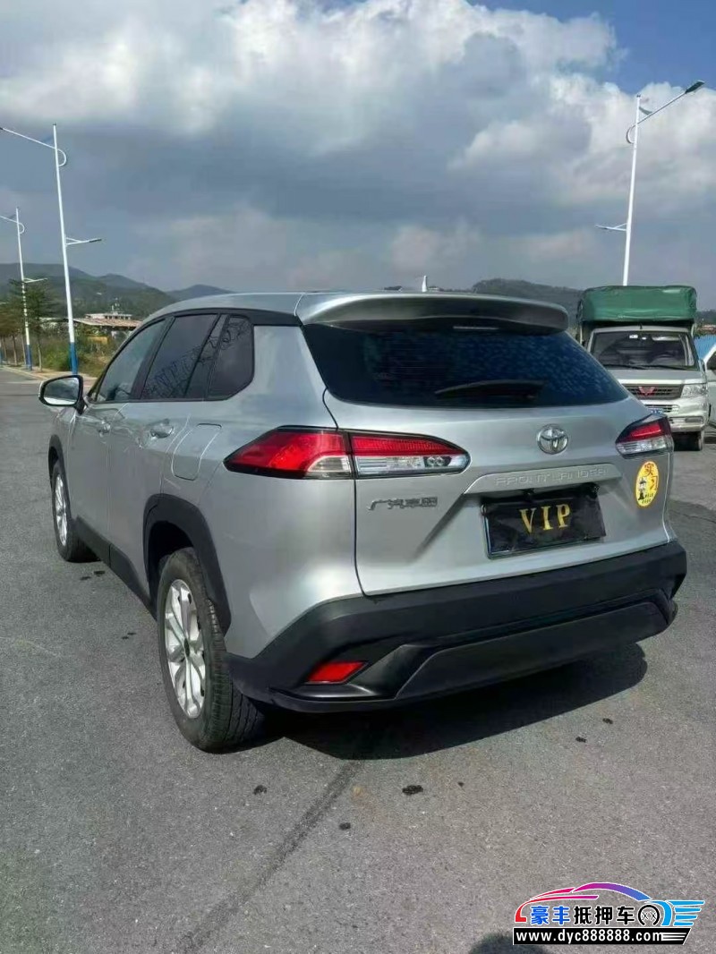 23年丰田锋兰达轿车抵押车出售