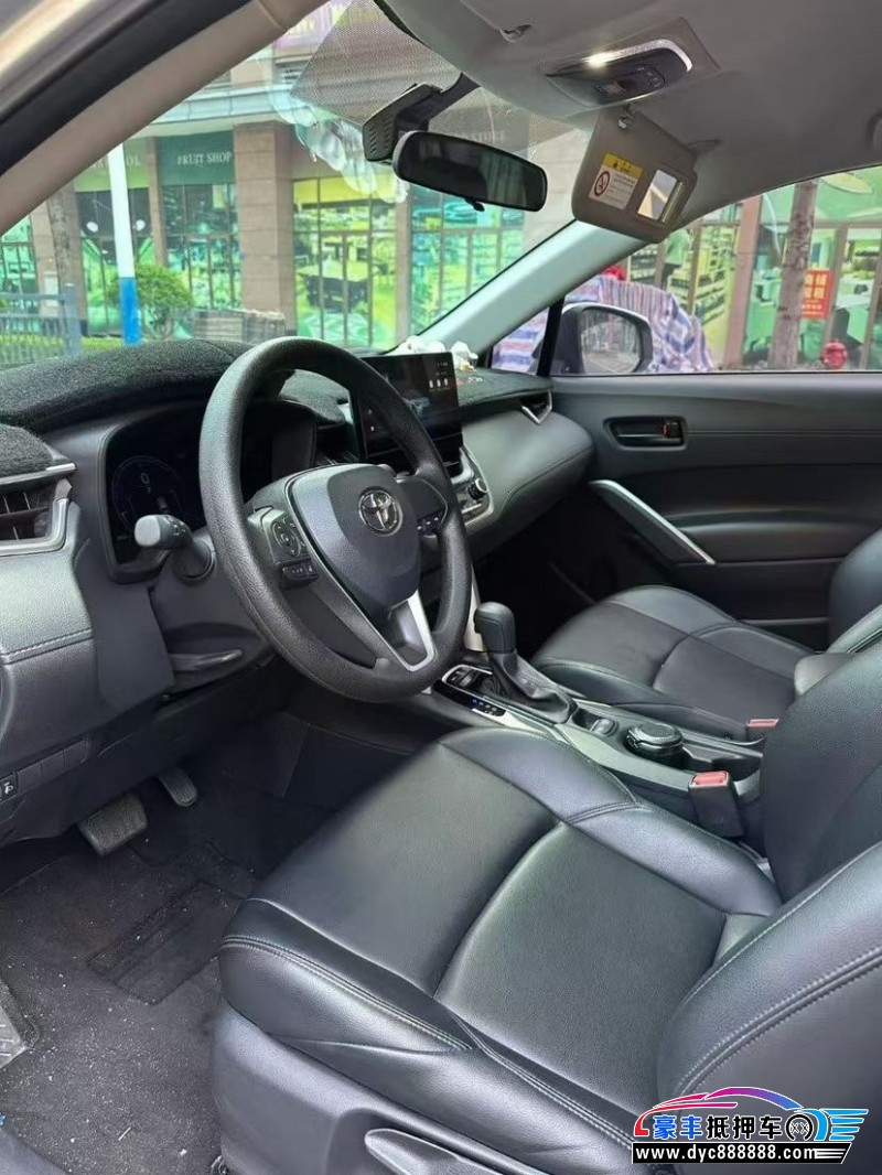 24年丰田锋兰达轿车抵押车出售