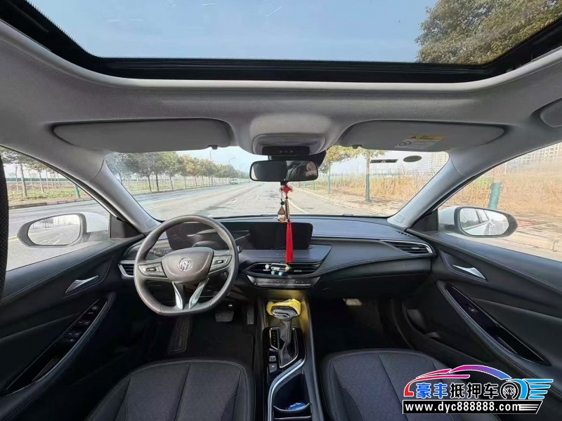 25年别克威朗轿车抵押车出售