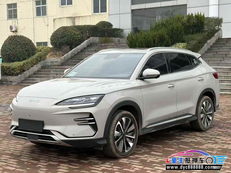 25年比亚迪宋轿车抵押车出售