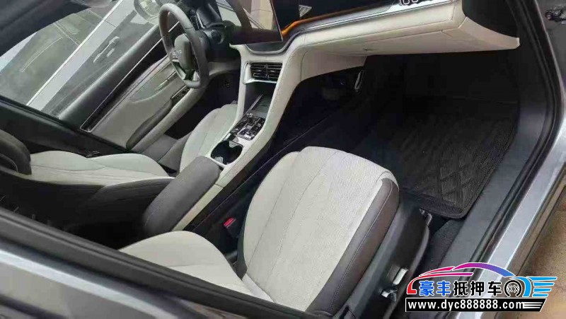 25年比亚迪宋轿车抵押车出售