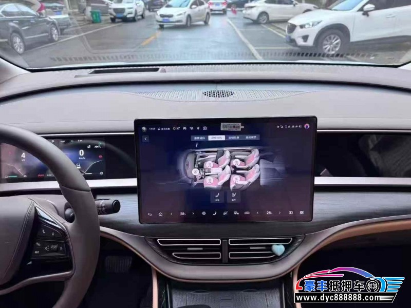 23年腾势D9轿车抵押车出售