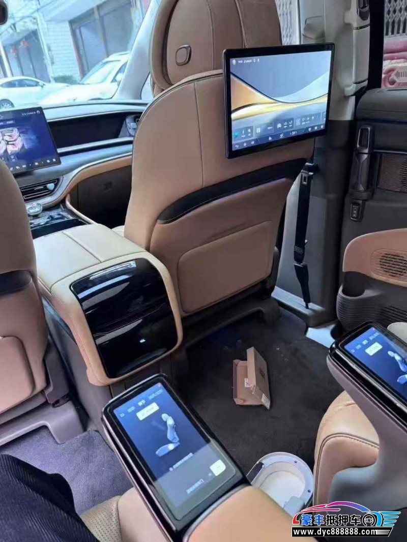 23年腾势D9轿车抵押车出售