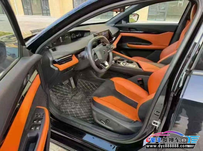 24年长安长安UNI轿车抵押车出售