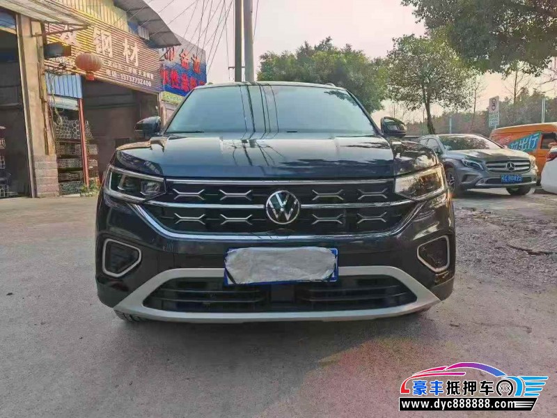 抵押车出售24年大众探岳轿车