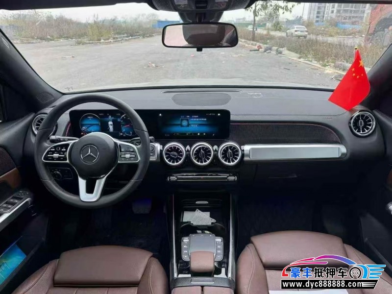 22年奔驰GLB轿车抵押车出售