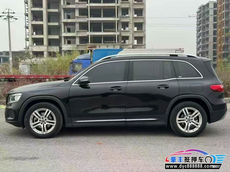 22年奔驰GLB轿车抵押车出售