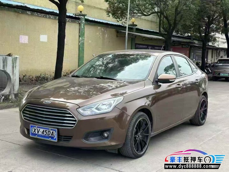 18年福特福睿斯轿车抵押车出售