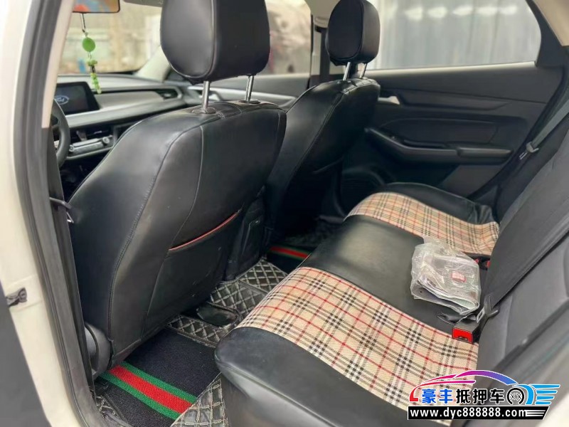 21年福特福睿斯轿车抵押车出售